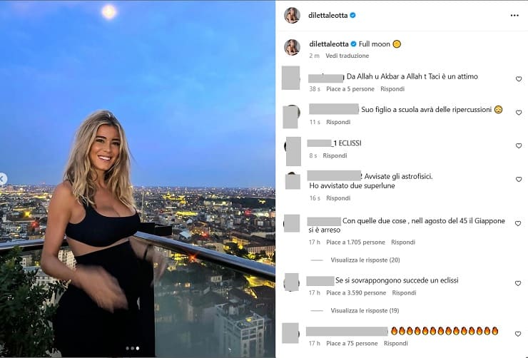 diletta leotta selfie pancione dettaglio decolletè esplosivo